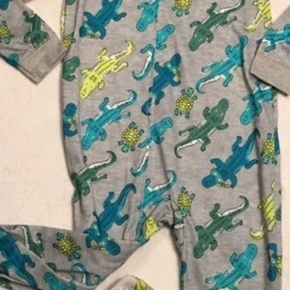 Just‎ One You Carters Footed Pajamas Kids 5T Gray Crocodile Turtle Excellent Zip